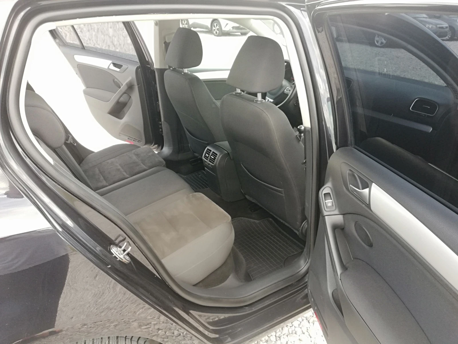 VW Golf 2.0 tdi kli navi , снимка 12 - Автомобили и джипове - 54977082