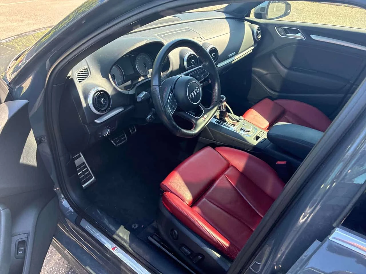 Audi S3 * 2.0T Progressiv * АВТОКРЕДИТ БЕЗ ПЪРВОНАЧАЛНА* , снимка 5 - Автомобили и джипове - 55070331