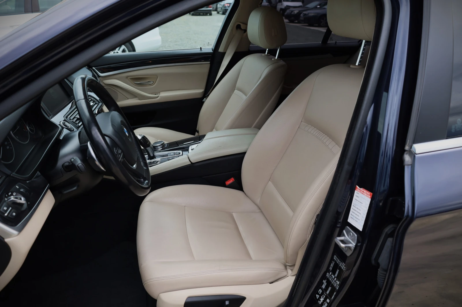 BMW 520 D xDrive, снимка 12 - Автомобили и джипове - 55100537