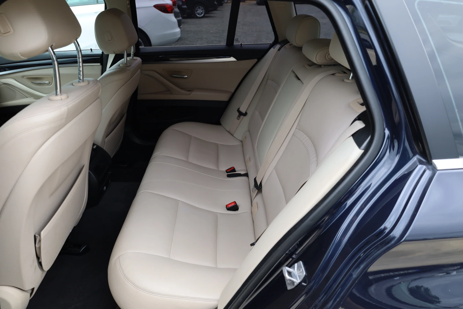 BMW 520 D xDrive, снимка 11 - Автомобили и джипове - 55100537
