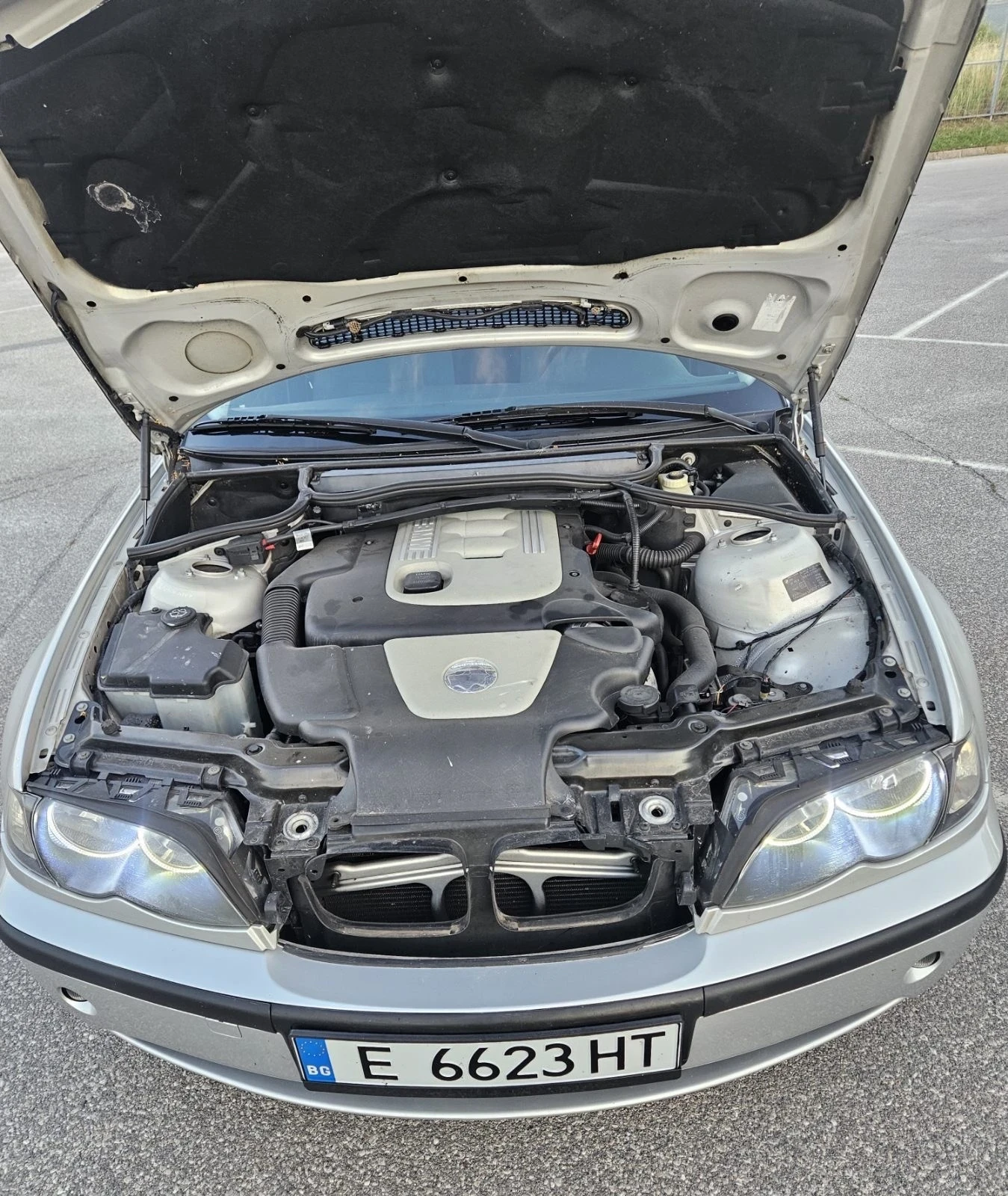 BMW 320 2.0D Face 150 коня Ръчка, снимка 12 - Автомобили и джипове - 55166111
