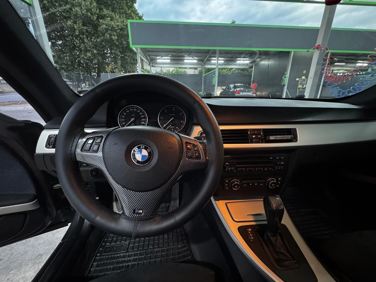 BMW 320, снимка 7 - Автомобили и джипове - 55332304