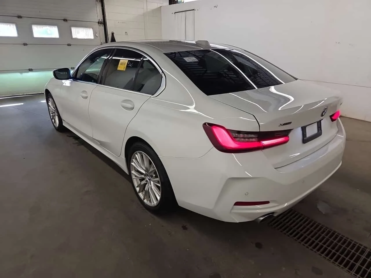 BMW 330 * 330I XDRIVE * АВТОКРЕДИТ БЕЗ ПЪРВОНАЧАЛНА ВНОСКА, снимка 4 - Автомобили и джипове - 55697543