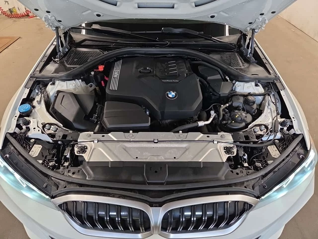 BMW 330 * 330I XDRIVE * АВТОКРЕДИТ БЕЗ ПЪРВОНАЧАЛНА ВНОСКА, снимка 16 - Автомобили и джипове - 55697543