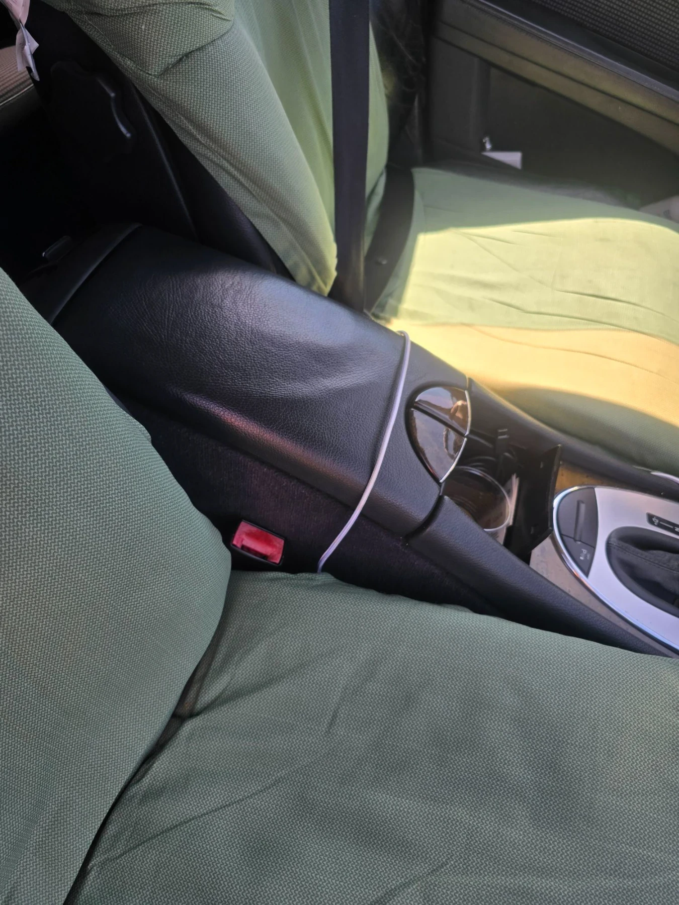 Mercedes-Benz E 220, снимка 15 - Автомобили и джипове - 56019061