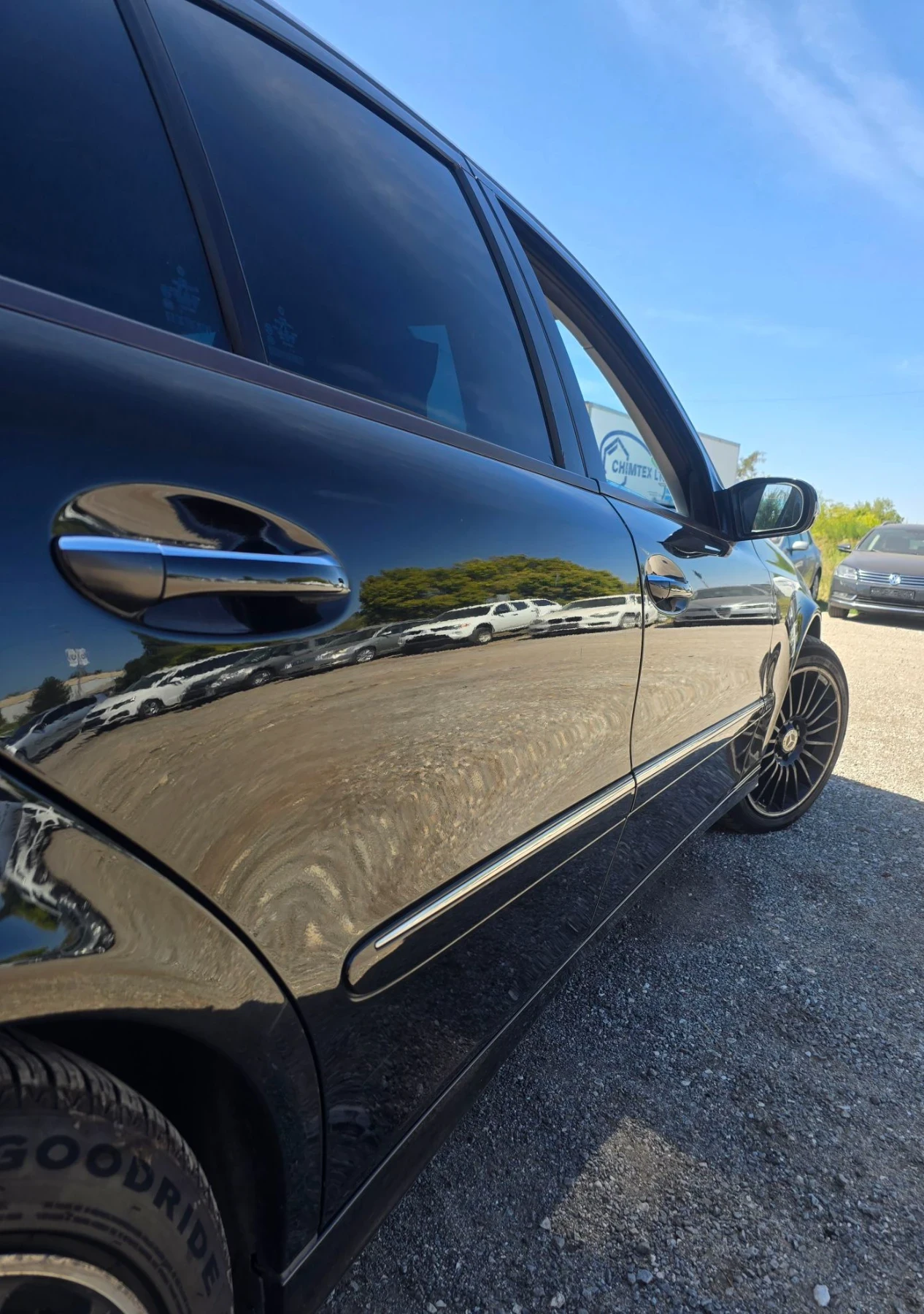 Mercedes-Benz E 220, снимка 7 - Автомобили и джипове - 56019061