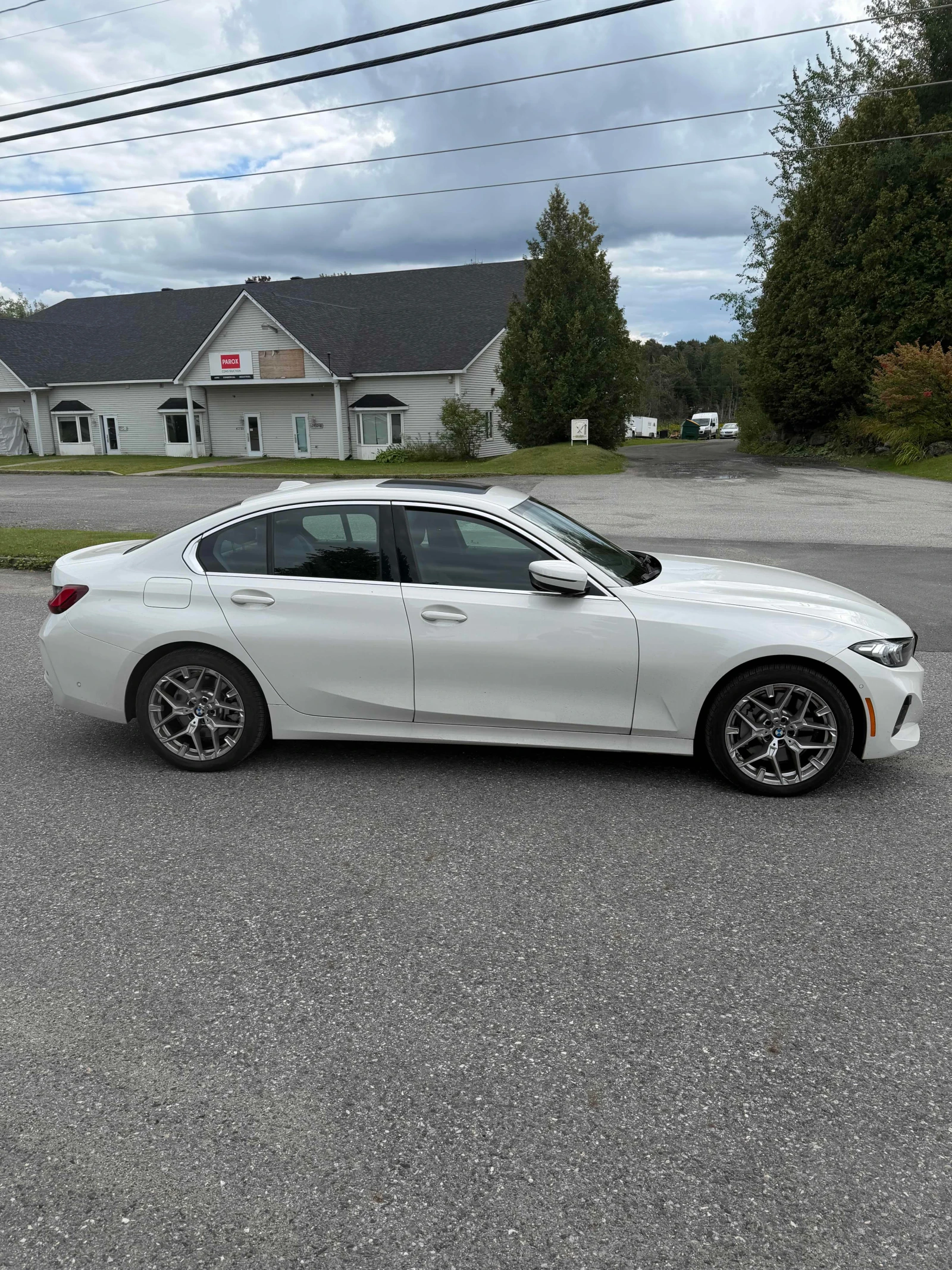 BMW 330 * 330i xDrive * CARFAX *  | Mobile.bg � ����������� 3