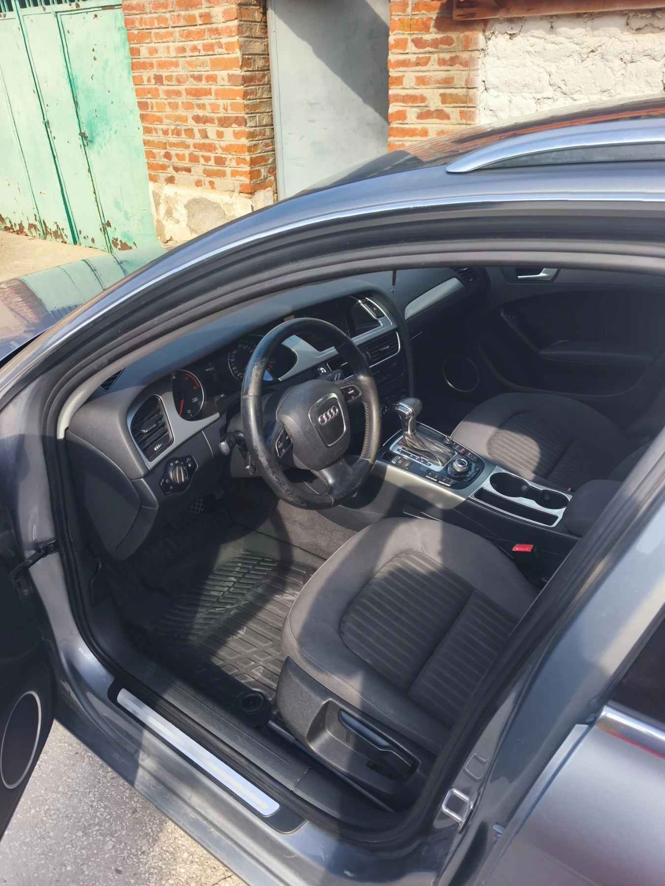 Audi A4 2.0, снимка 12 - Автомобили и джипове - 56038987