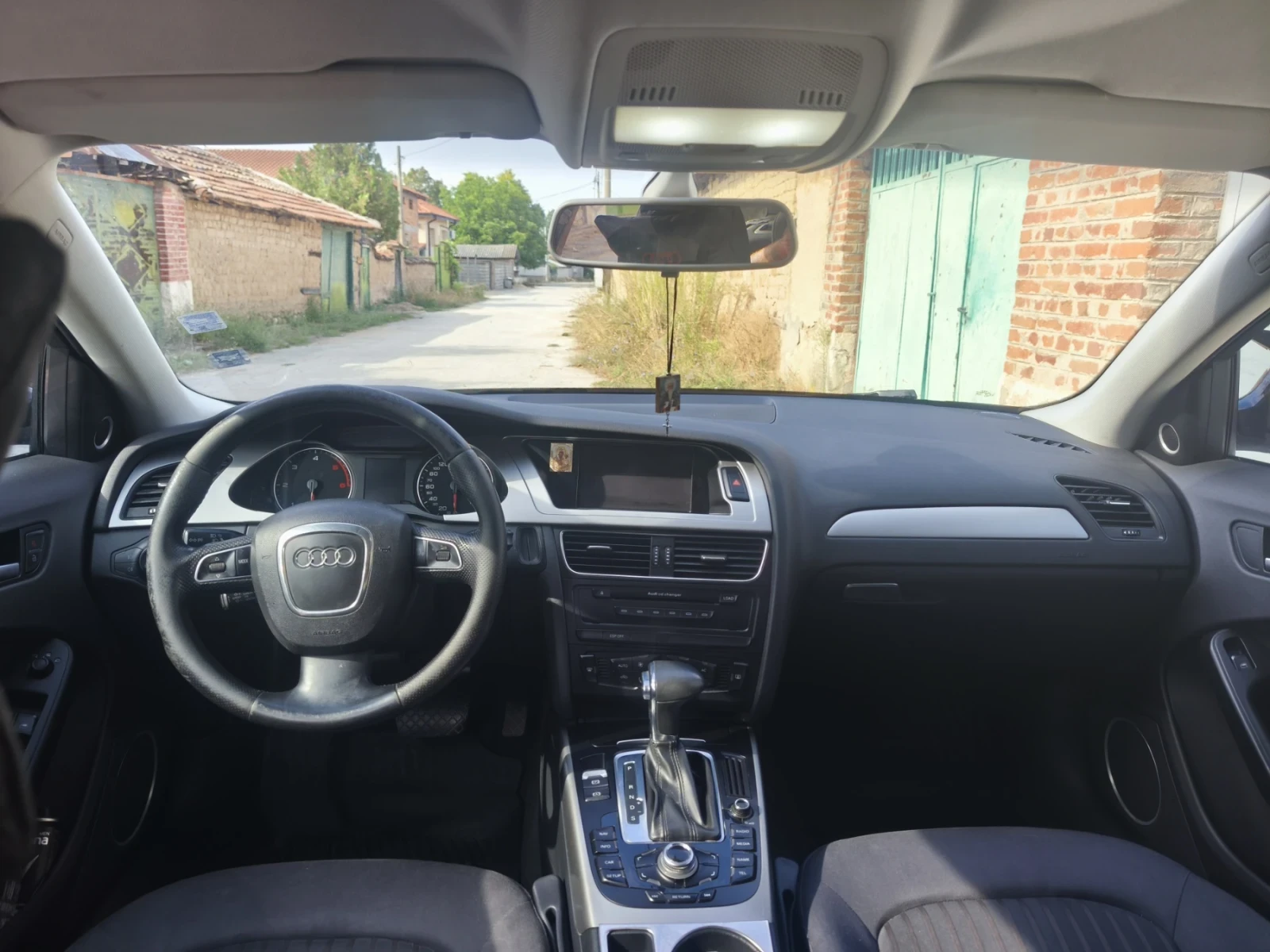 Audi A4 2.0, снимка 10 - Автомобили и джипове - 56038987
