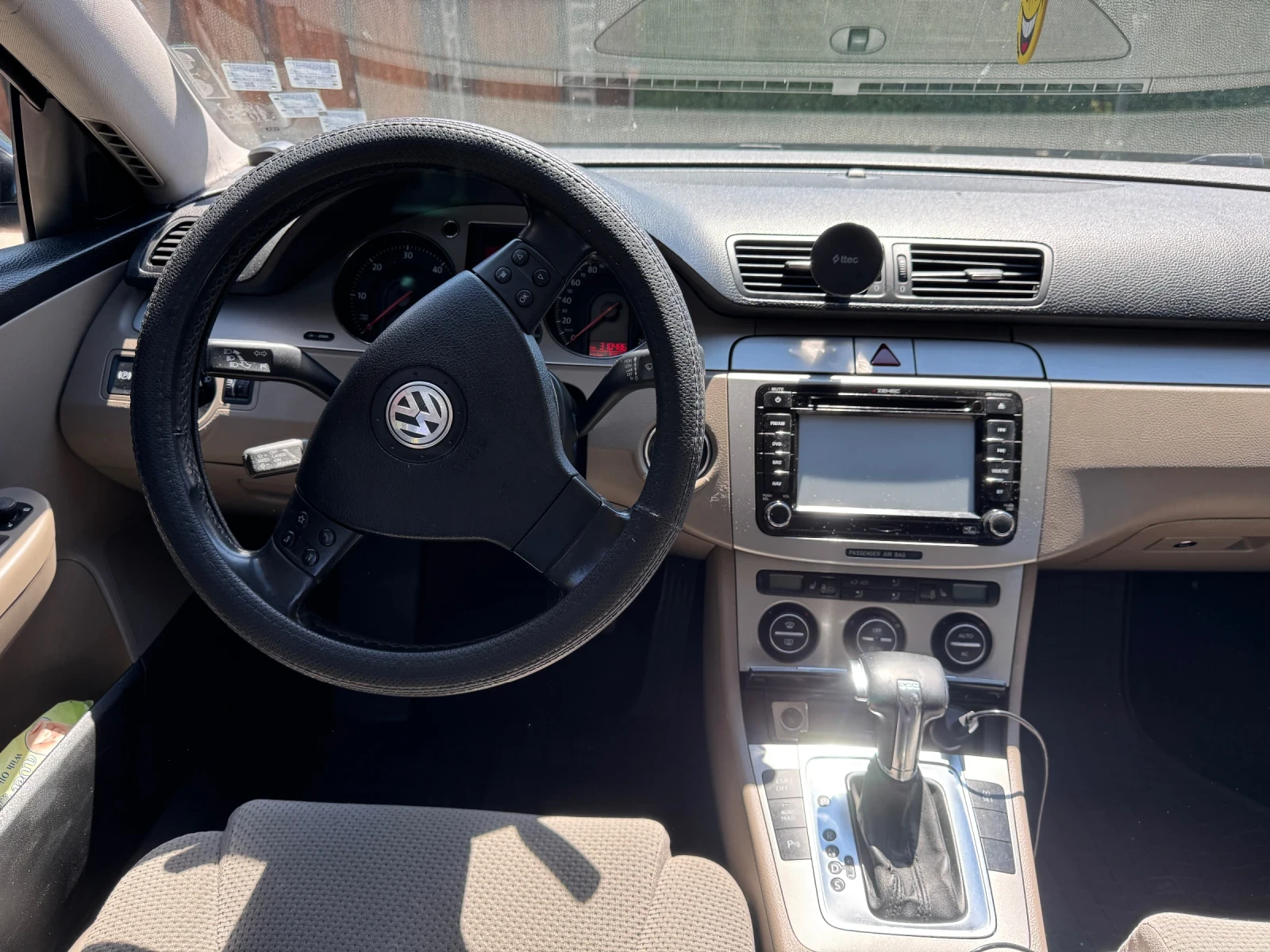 VW Passat 2.0 TDI, снимка 7 - Автомобили и джипове - 56056668