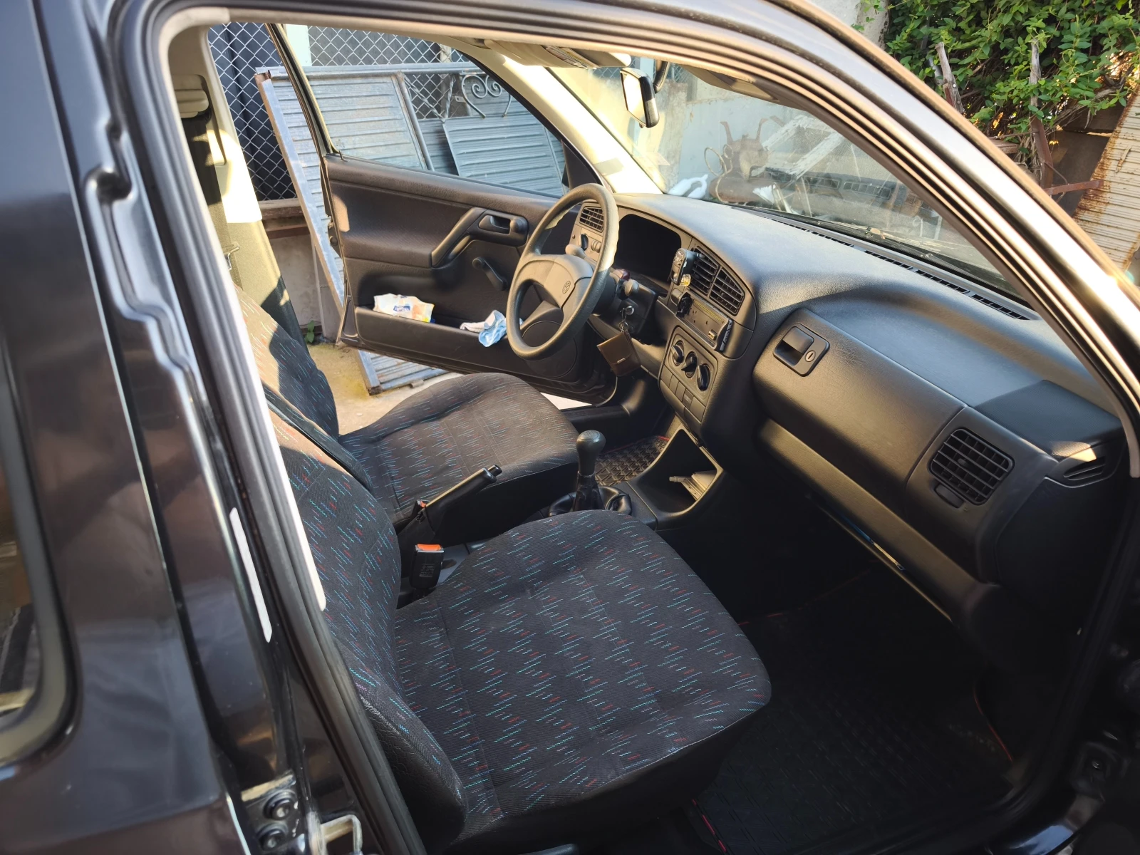 VW Golf, снимка 12 - Автомобили и джипове - 56220514