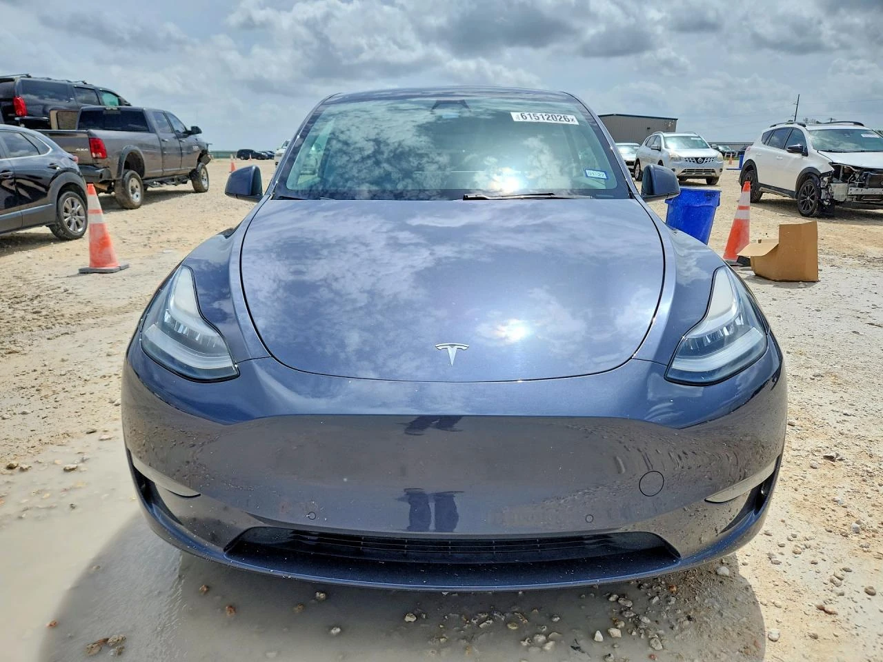 Tesla Model Y LONG RANGE DUAL MOTOR ALL-WHEEL DRIVE, снимка 2 - Автомобили и джипове - 56222481