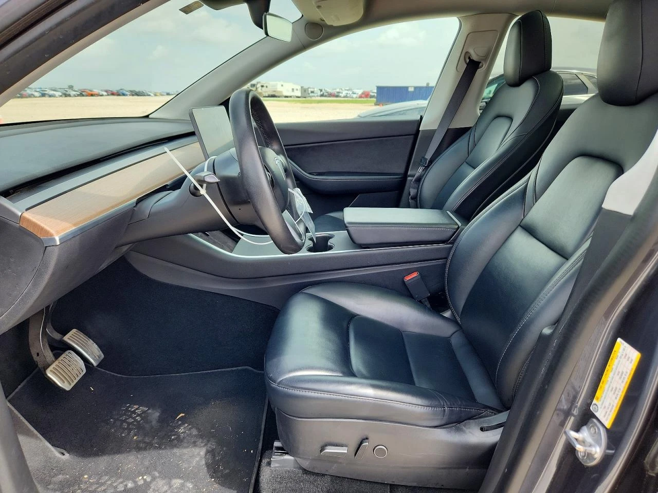 Tesla Model Y LONG RANGE DUAL MOTOR ALL-WHEEL DRIVE, снимка 7 - Автомобили и джипове - 56222481