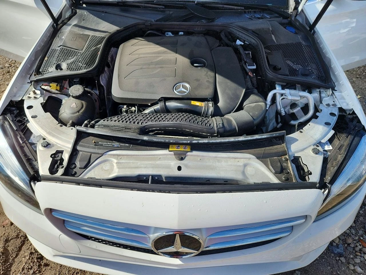 Mercedes-Benz C 300, снимка 11 - Автомобили и джипове - 56346951