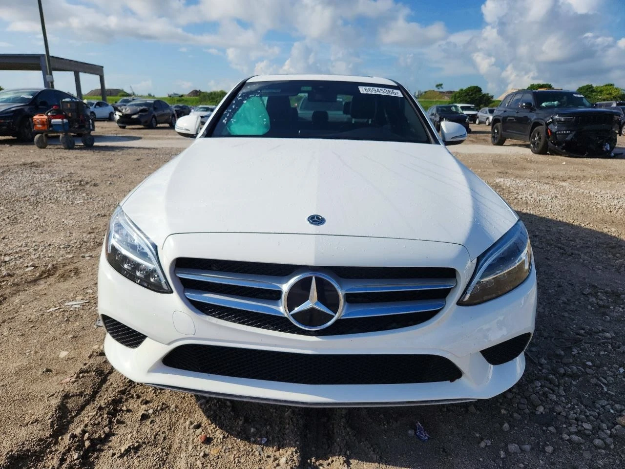 Mercedes-Benz C 300, снимка 5 - Автомобили и джипове - 56346951