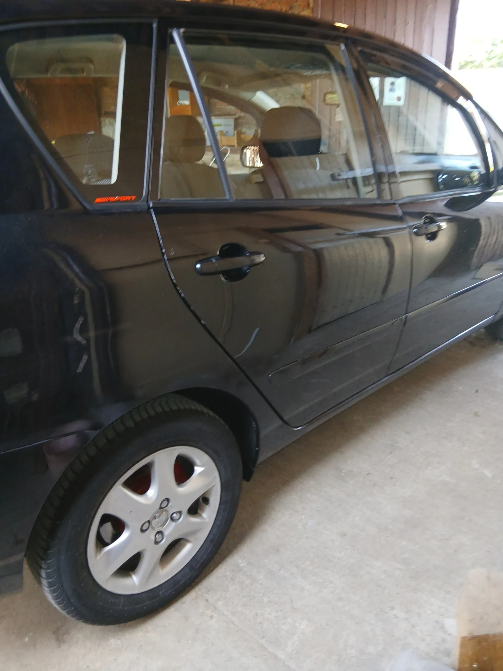 Toyota Corolla verso, снимка 4 - Автомобили и джипове - 56439096