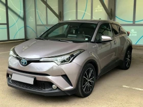 ������ Toyota C-HR