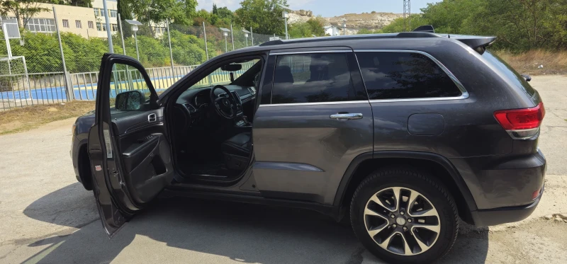 Jeep Grand cherokee, снимка 8 - Автомобили и джипове - 52218621