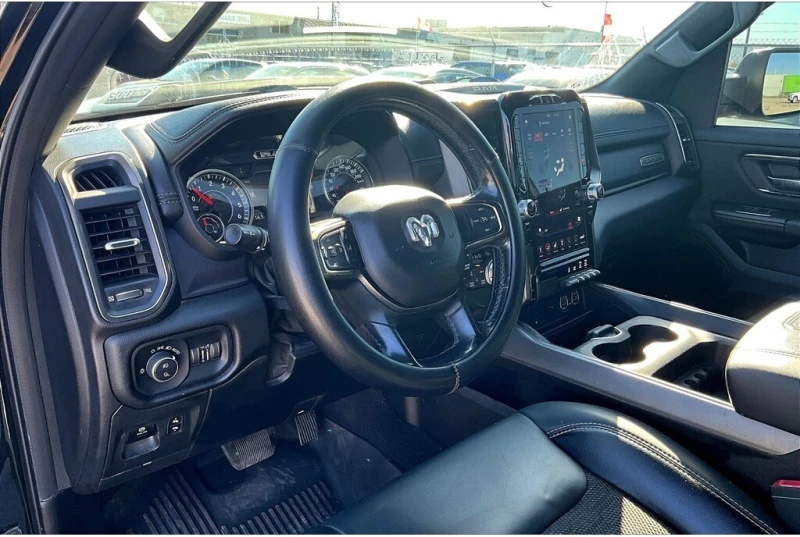 Dodge RAM 1500 5.7HEMi 4x4 crew cab, снимка 15 - Автомобили и джипове - 52296270