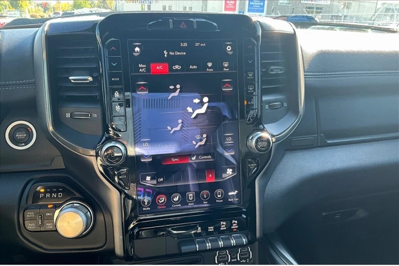 Dodge RAM 1500 5.7HEMi 4x4 crew cab, снимка 13 - Автомобили и джипове - 52296270