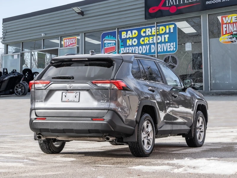 Toyota Rav4 * XLE AWD| ONE OWNER| NO ACCIDENTS| APPLE CARPLAY , снимка 7 - Автомобили и джипове - 52959780