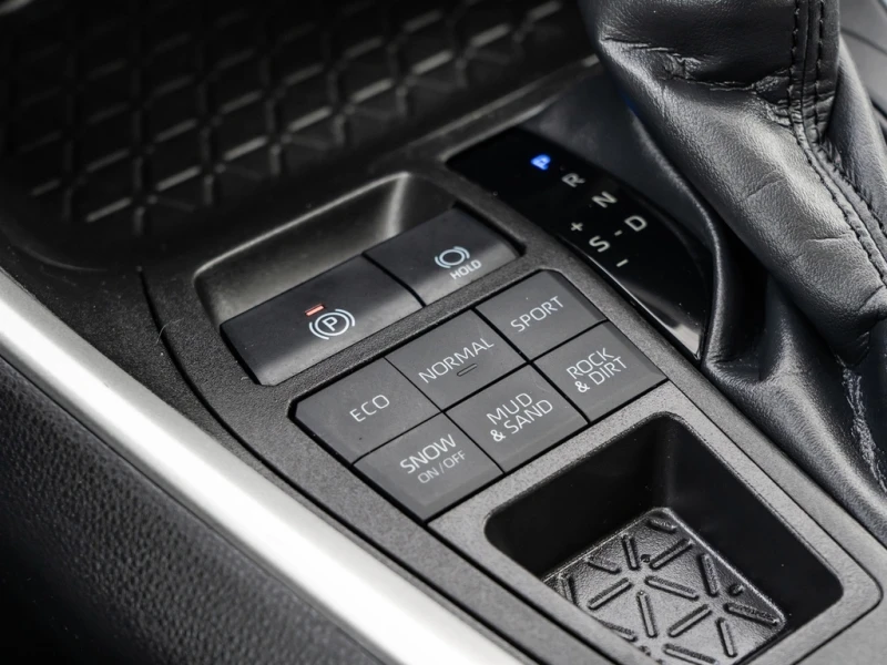 Toyota Rav4 * XLE AWD| ONE OWNER| NO ACCIDENTS| APPLE CARPLAY , снимка 17 - Автомобили и джипове - 52959780