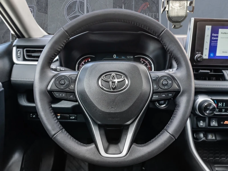 Toyota Rav4 * XLE AWD| ONE OWNER| NO ACCIDENTS| APPLE CARPLAY , снимка 9 - Автомобили и джипове - 52959780