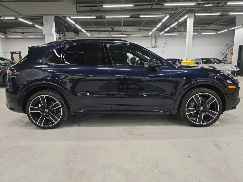 Porsche Cayenne * CARFAX * БЕЗ ПЪРВОНАЧАЛНА ВНОСКА, снимка 4 - Автомобили и джипове - 53053161