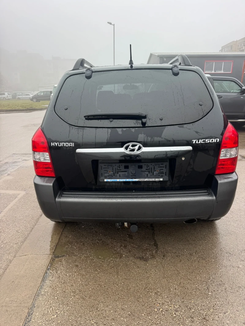 Hyundai Tucson 2.0 бензин газ 4х4, снимка 4 - Автомобили и джипове - 53481385