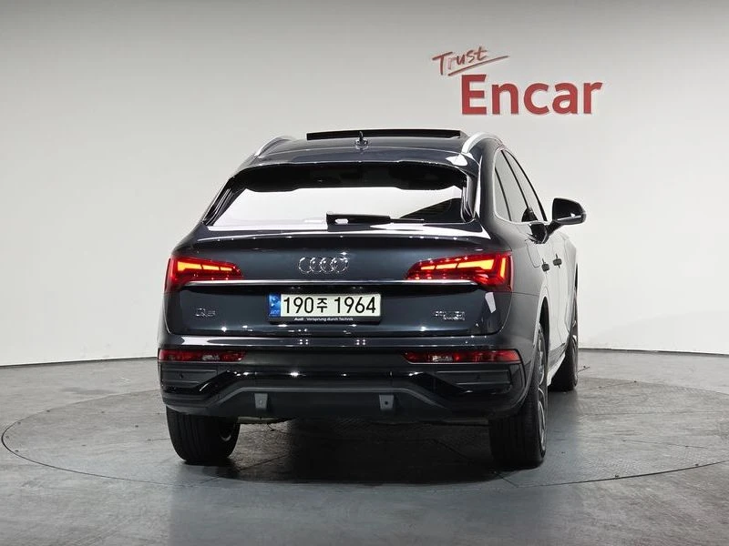 Audi Q5 40 TDI Quattro Sportback| 190к.с.| ВКЛ.ТЕХНОТЕСТ, снимка 3 - Автомобили и джипове - 55309655