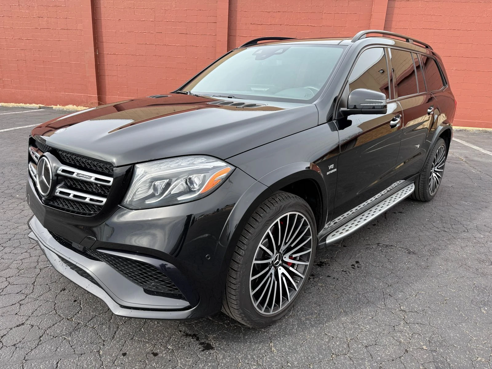 Mercedes-Benz GLS 63 AMG DISTRONIK* PANO* HARMAN* МАСАЖ* ОБДУХ* 7МЕСТА* КАР - изображение 3
