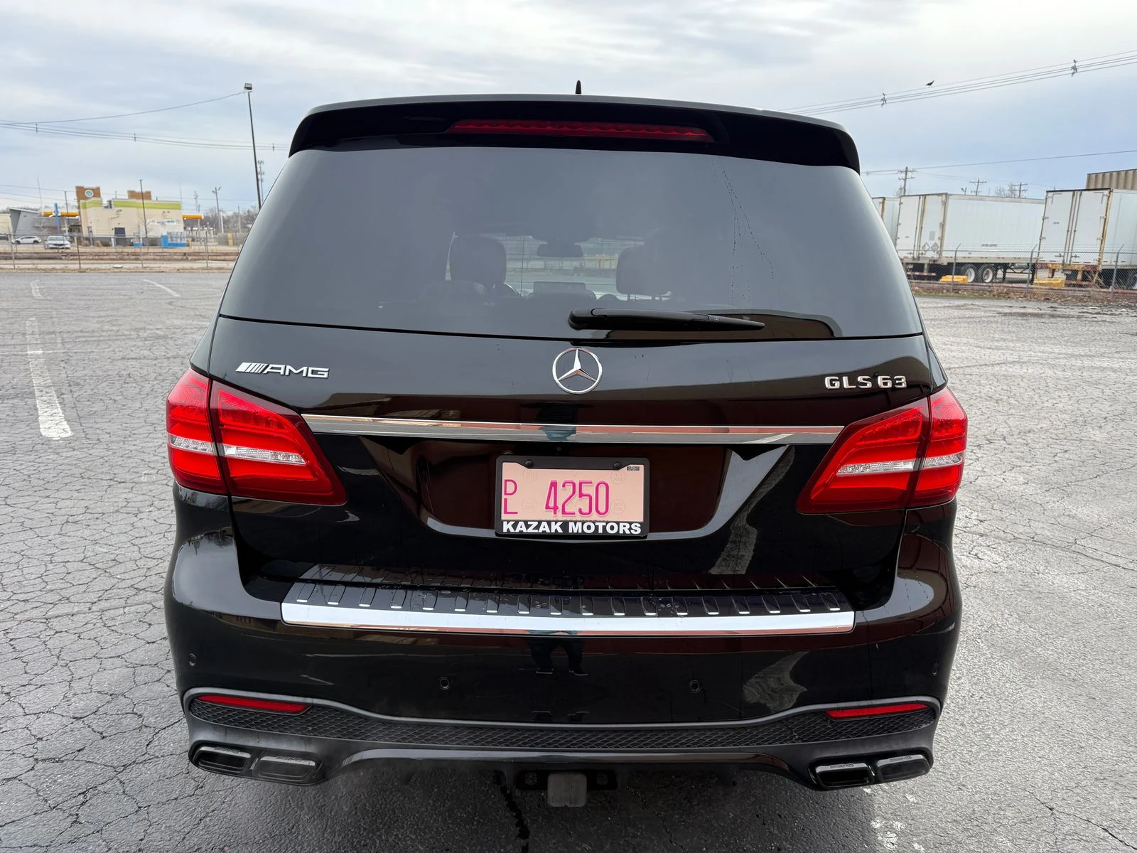 Mercedes-Benz GLS 63 AMG DISTRONIK* PANO* HARMAN* МАСАЖ* ОБДУХ* 7МЕСТА* КАР - изображение 7