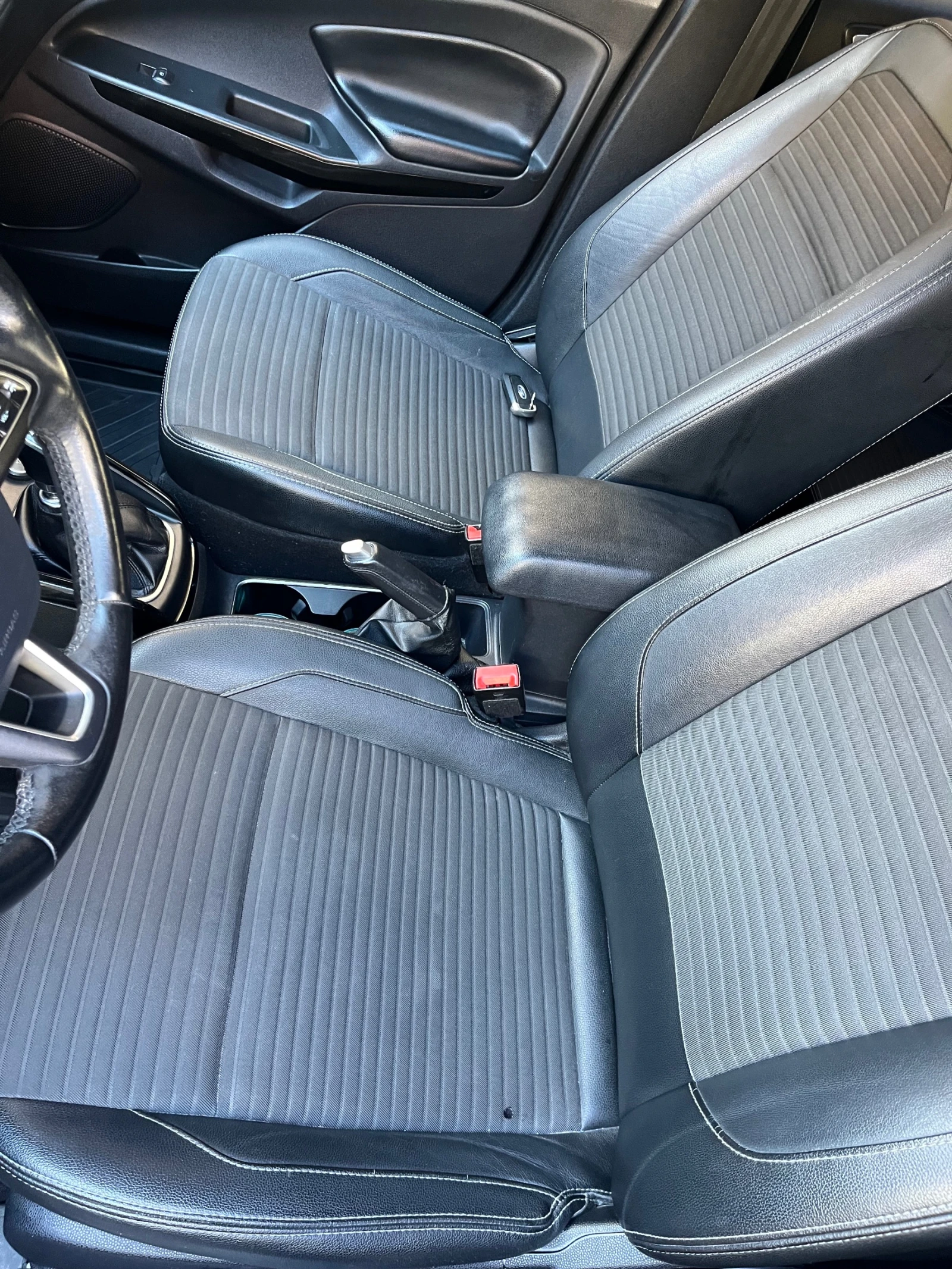 Ford EcoSport  - изображение 7