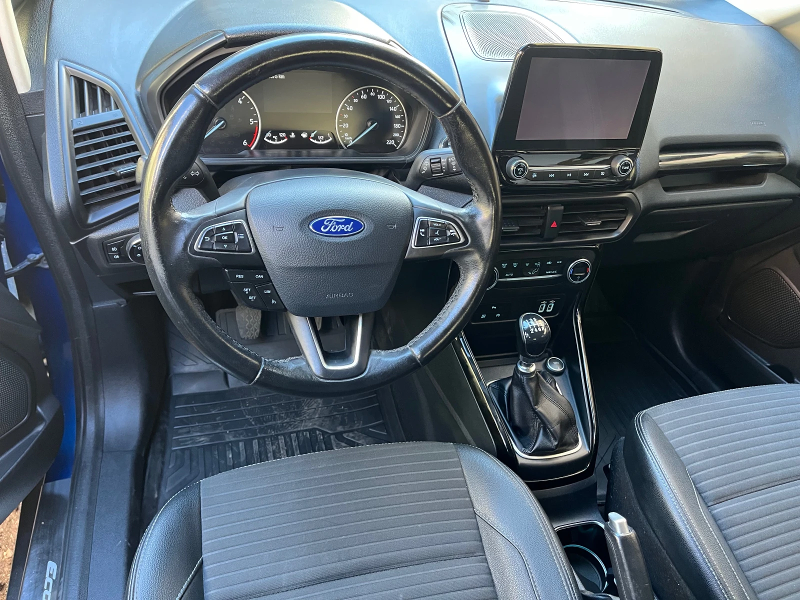 Ford EcoSport  - изображение 9