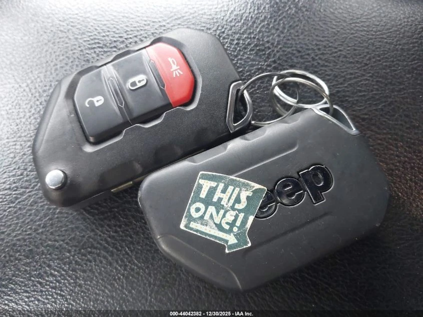 Jeep Wrangler UNLIMITED SPORT S 4X4 * CARFAX*  | Mobile.bg � ����������� 11