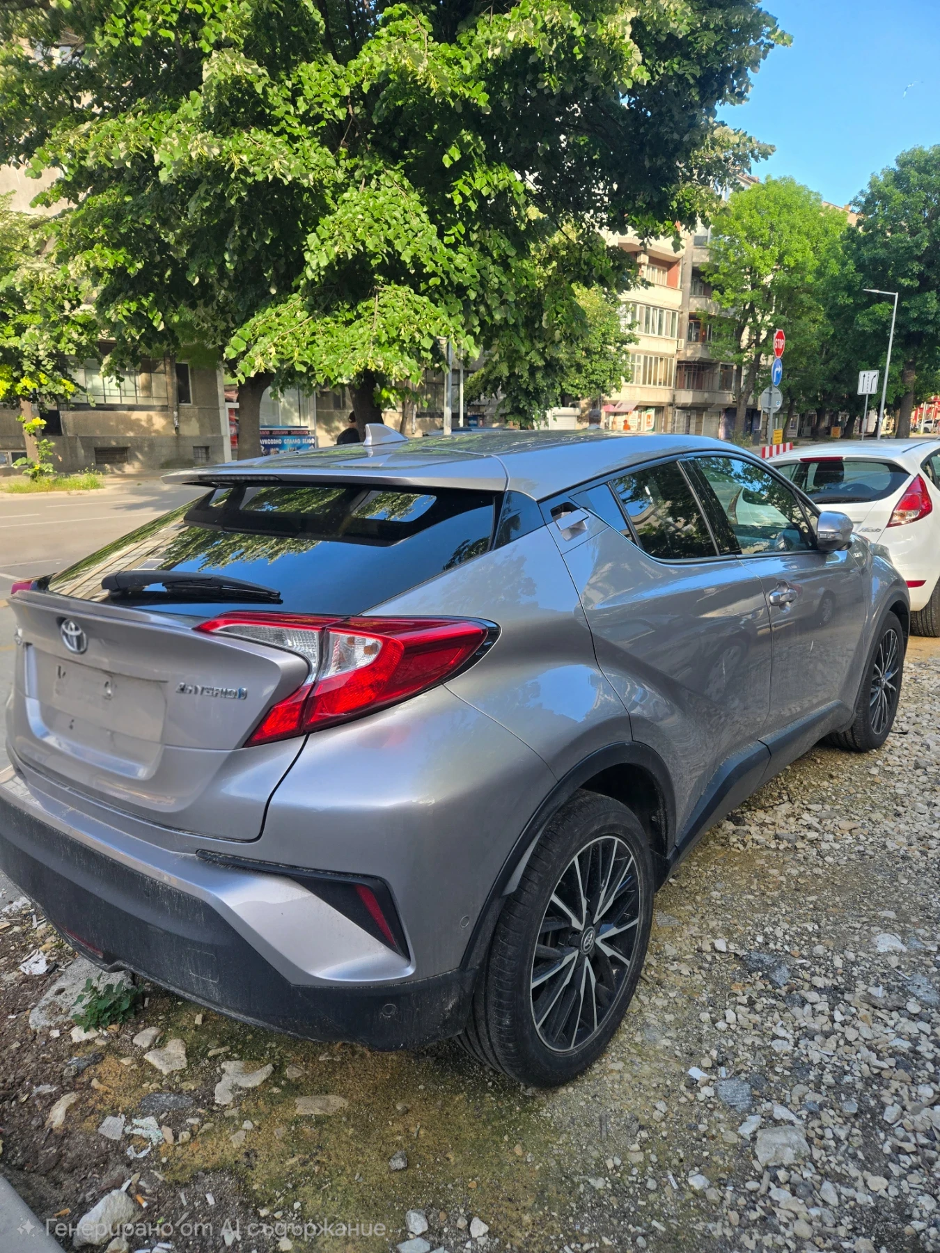Toyota C-HR 1.8 Hybrid, снимка 3 - Автомобили и джипове - 54838207
