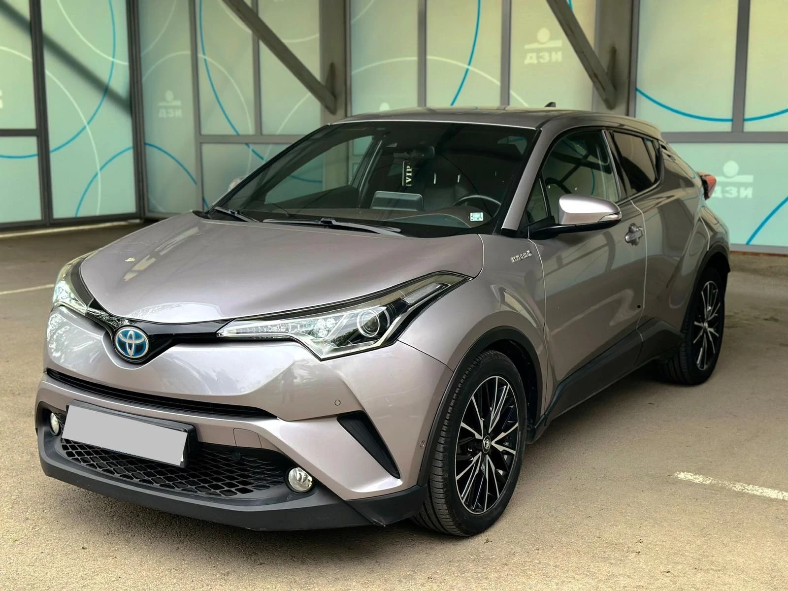 Toyota C-HR 1.8 Hybrid