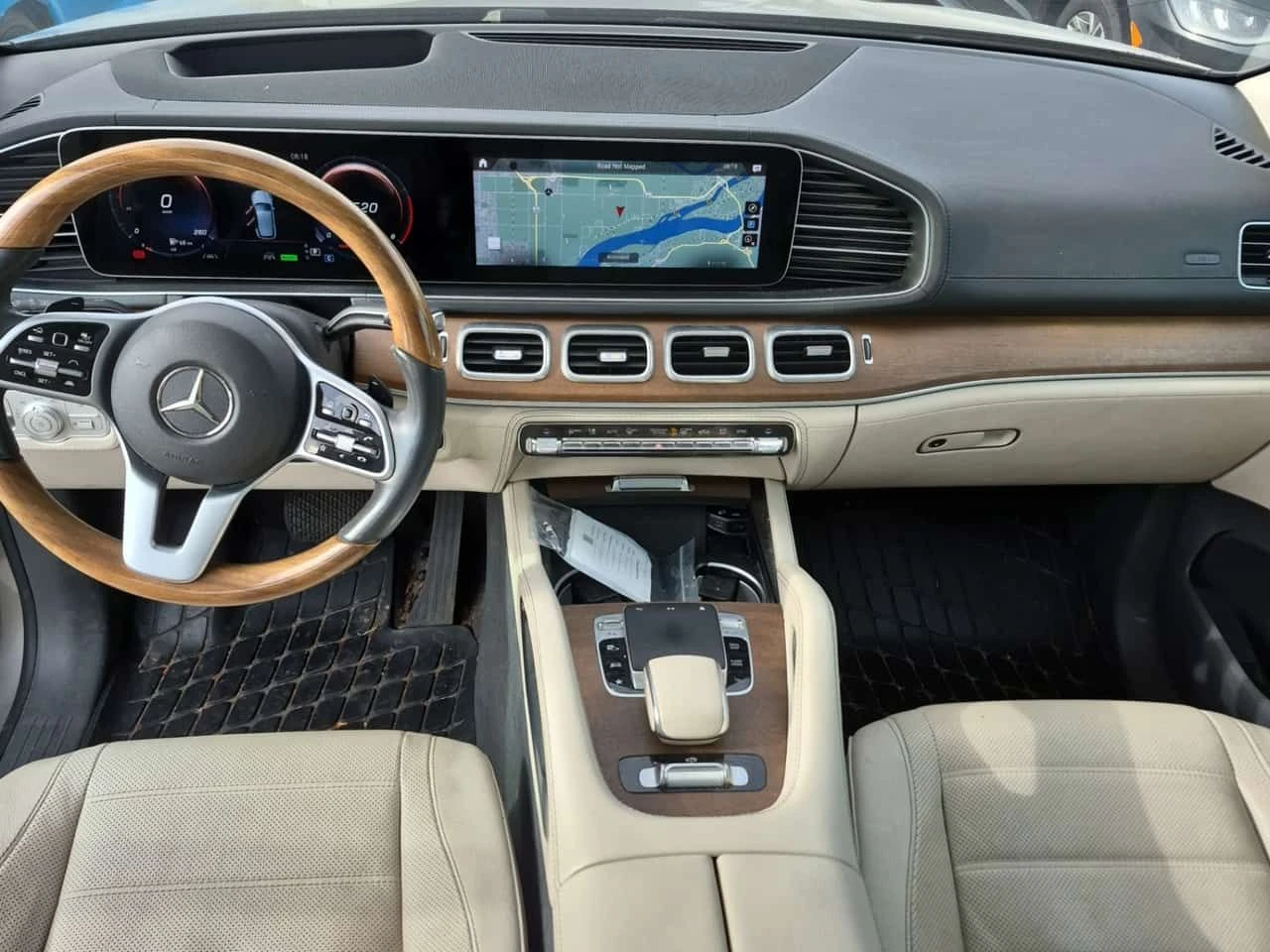 Mercedes-Benz GLE BURMESTER| ПАМЕТ| ОБДУХВАНЕ| ПАНО| 2 КЛЮЧА| , снимка 7 - Автомобили и джипове - 55033110