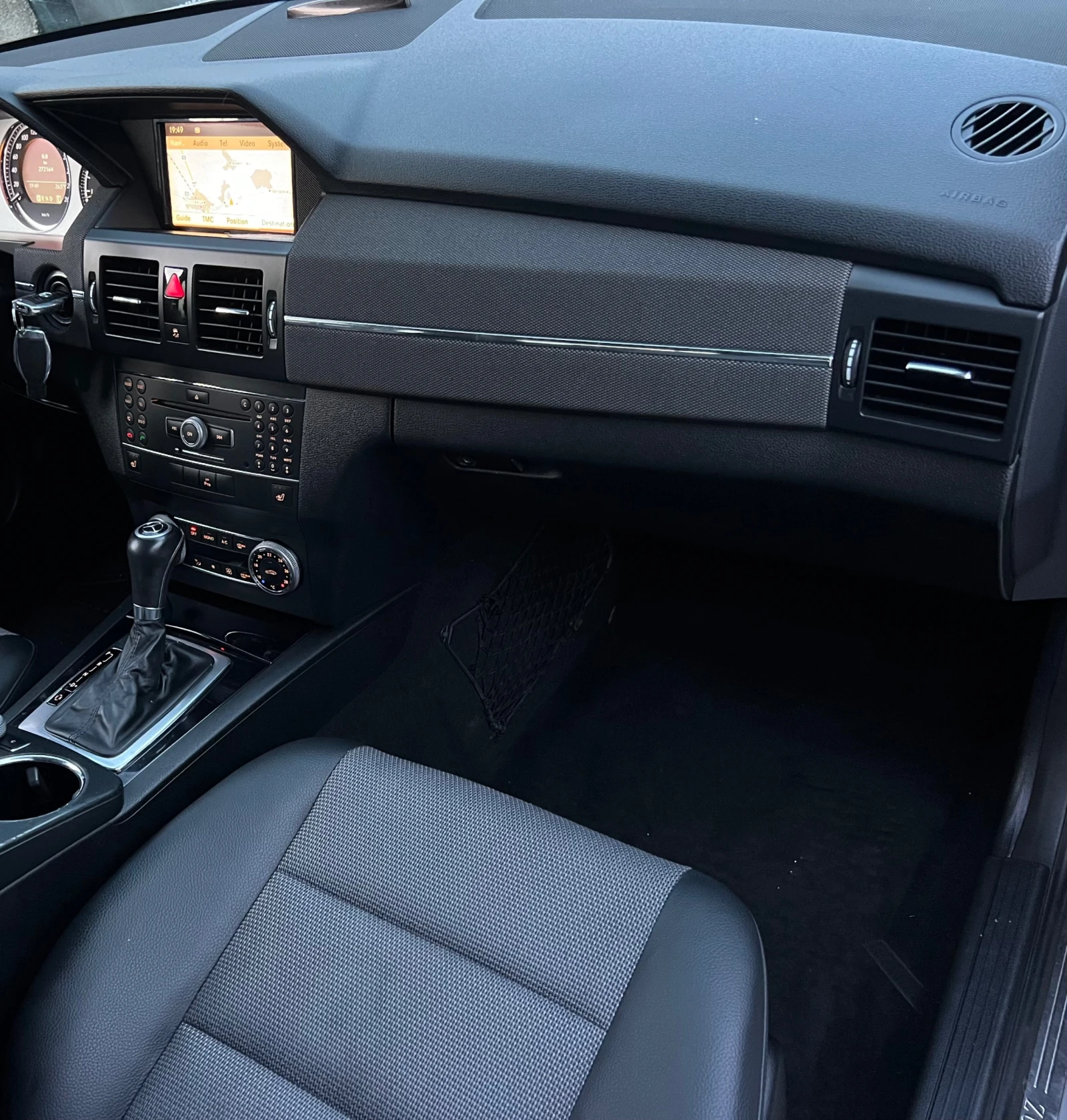 Mercedes-Benz GLK 220CDI NAVI/PODGREV/KOJA/UNIKAT, снимка 13 - Автомобили и джипове - 55075794