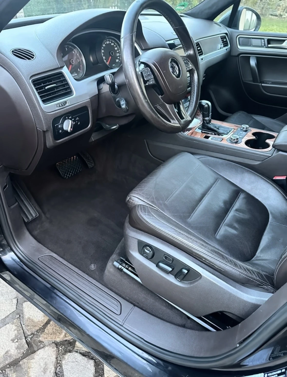 VW Touareg 3.0 TDI R Line, снимка 6 - Автомобили и джипове - 55108812
