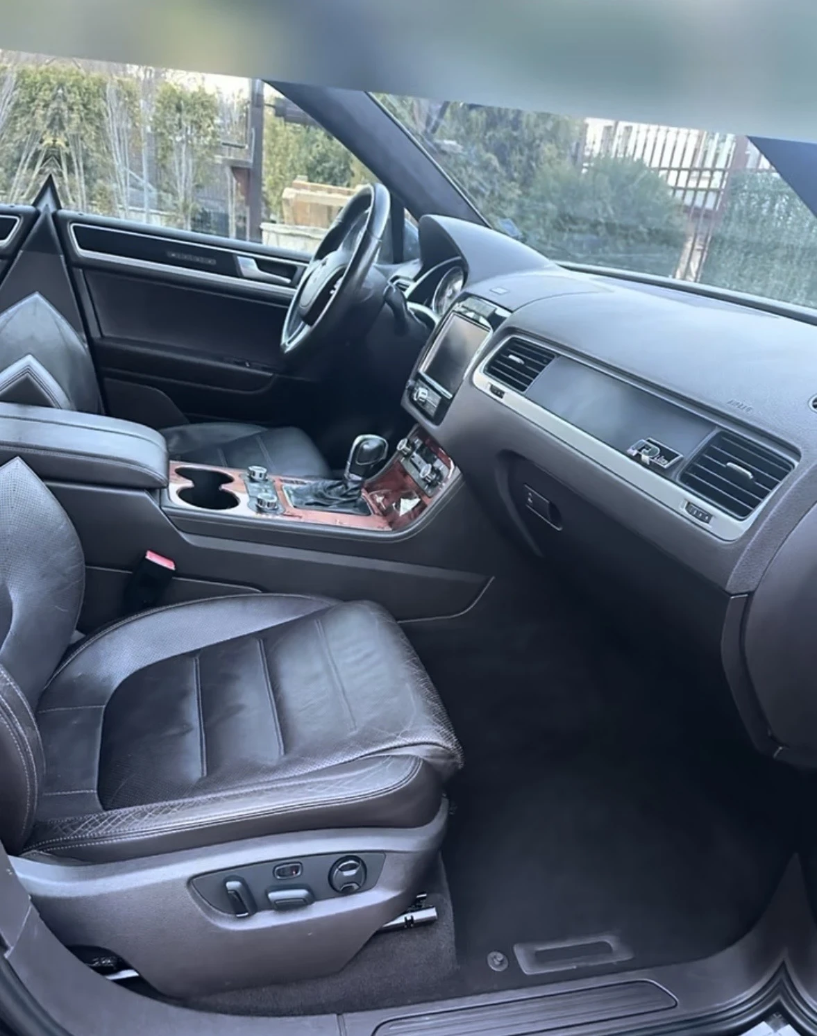 VW Touareg 3.0 TDI R Line, снимка 5 - Автомобили и джипове - 55108812
