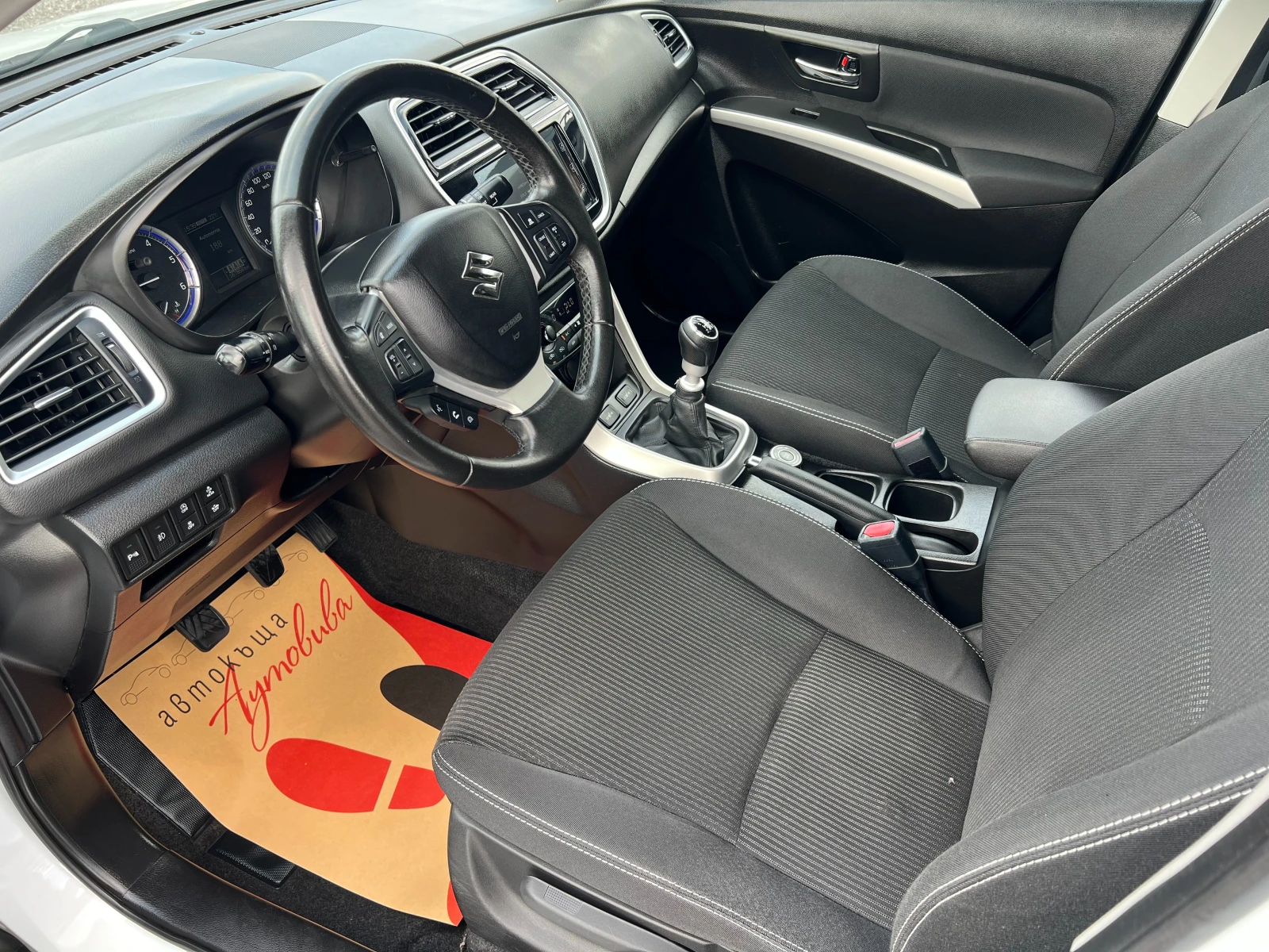 Suzuki SX4 S-Cross 1.6DDIS ALL GRIP/4x4/EURO 6/ДИСТРОНИК/НАВИ/КАМЕРА/, снимка 11 - Автомобили и джипове - 55128157