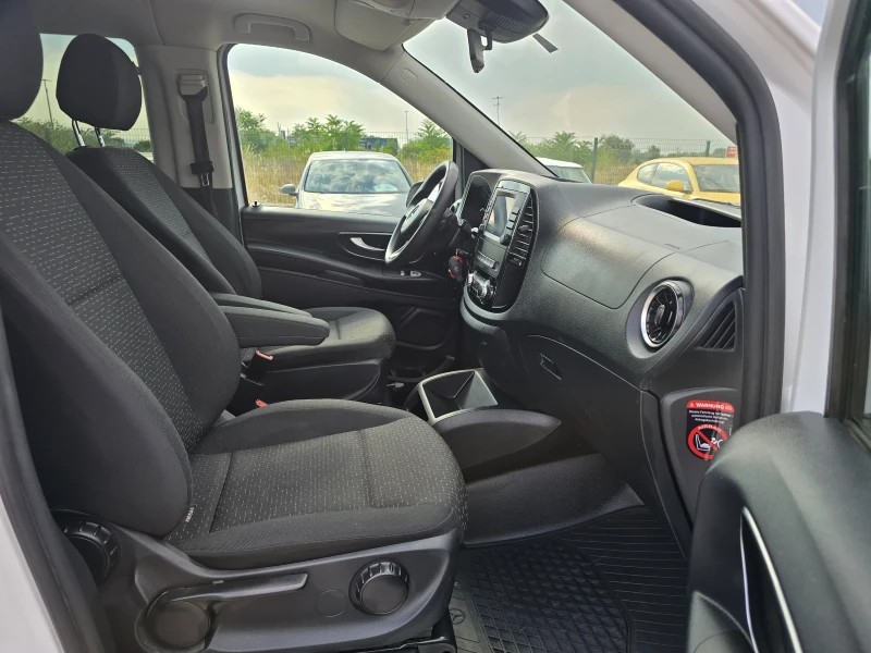 Mercedes-Benz Vito 2.0D 136кс 8 места МОДЕЛ 2022 година, снимка 11 - Бусове и автобуси - 51133596