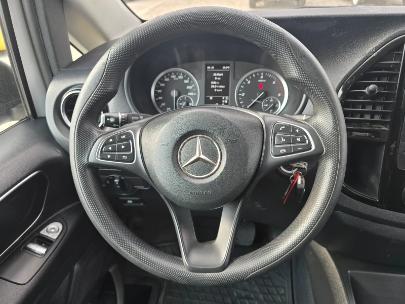 Mercedes-Benz Vito 2.0D 136кс 8 места МОДЕЛ 2022 година, снимка 12 - Бусове и автобуси - 51133596