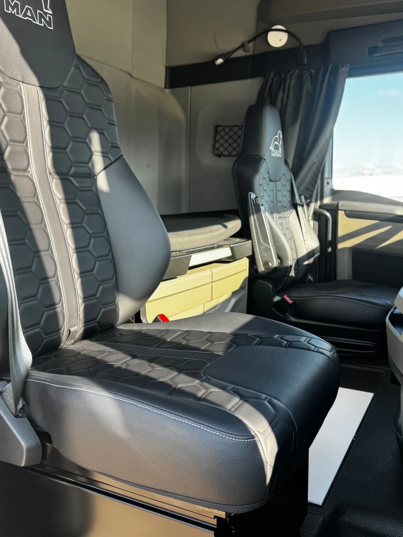 Man Tgx 470 EURO 6D ABT EDITION НОВИ ГУМИ, снимка 12 - Камиони - 49214092