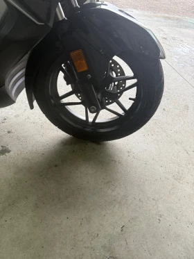 Honda Forza 300i-ABS, TCS, снимка 13