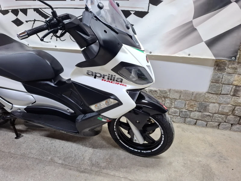 Aprilia Sr Max 300 ie, снимка 6 - Мотоциклети и мототехника - 52437117