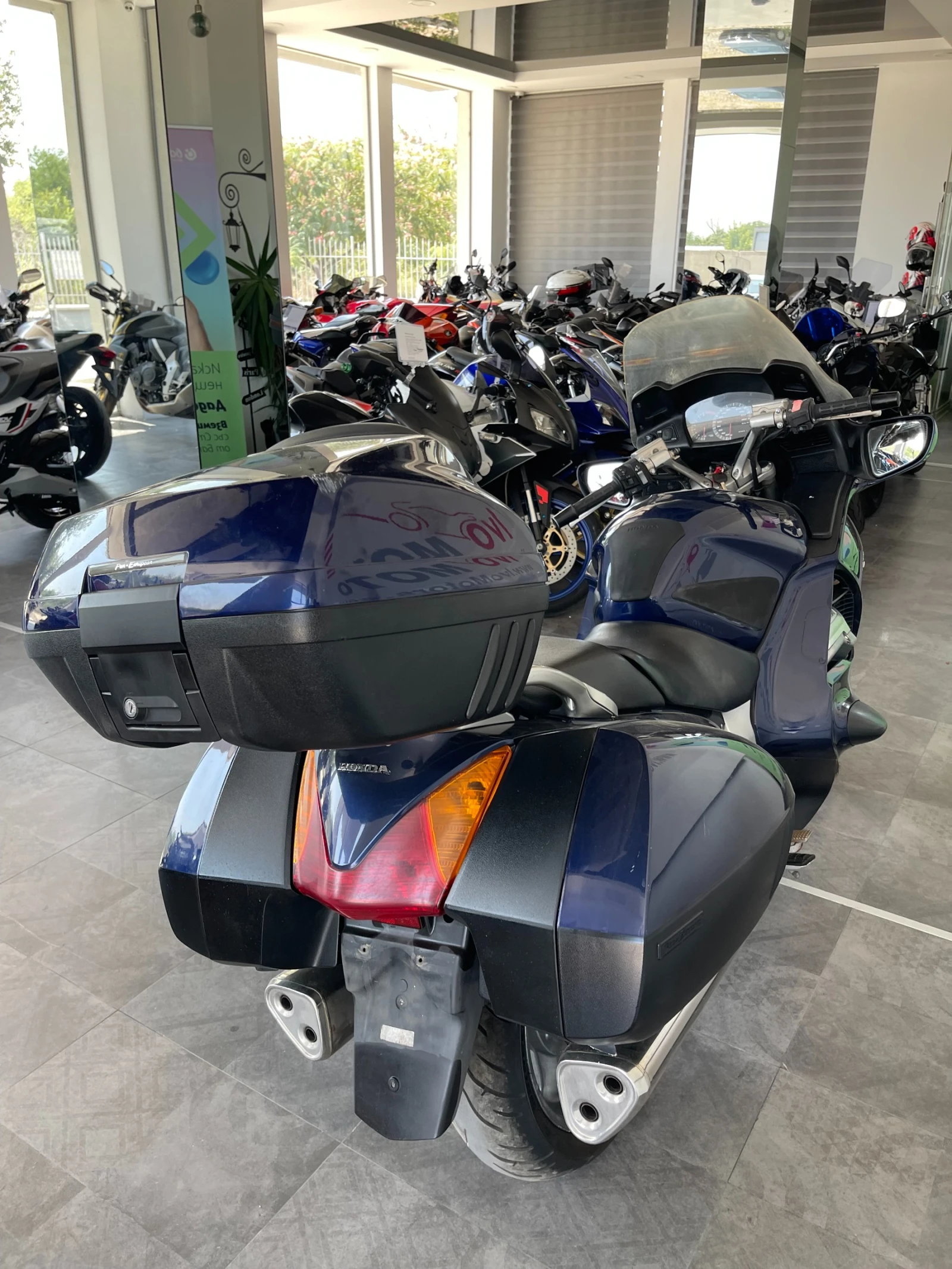 Honda Paneuropean 1300 - изображение 5