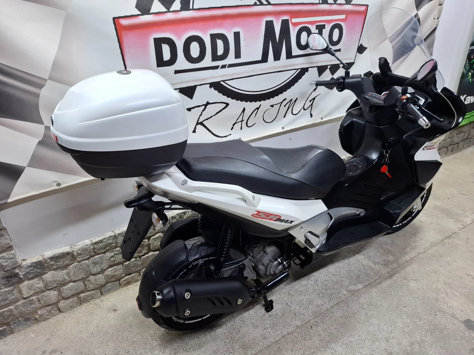 Aprilia Sr Max 300 ie - изображение 10