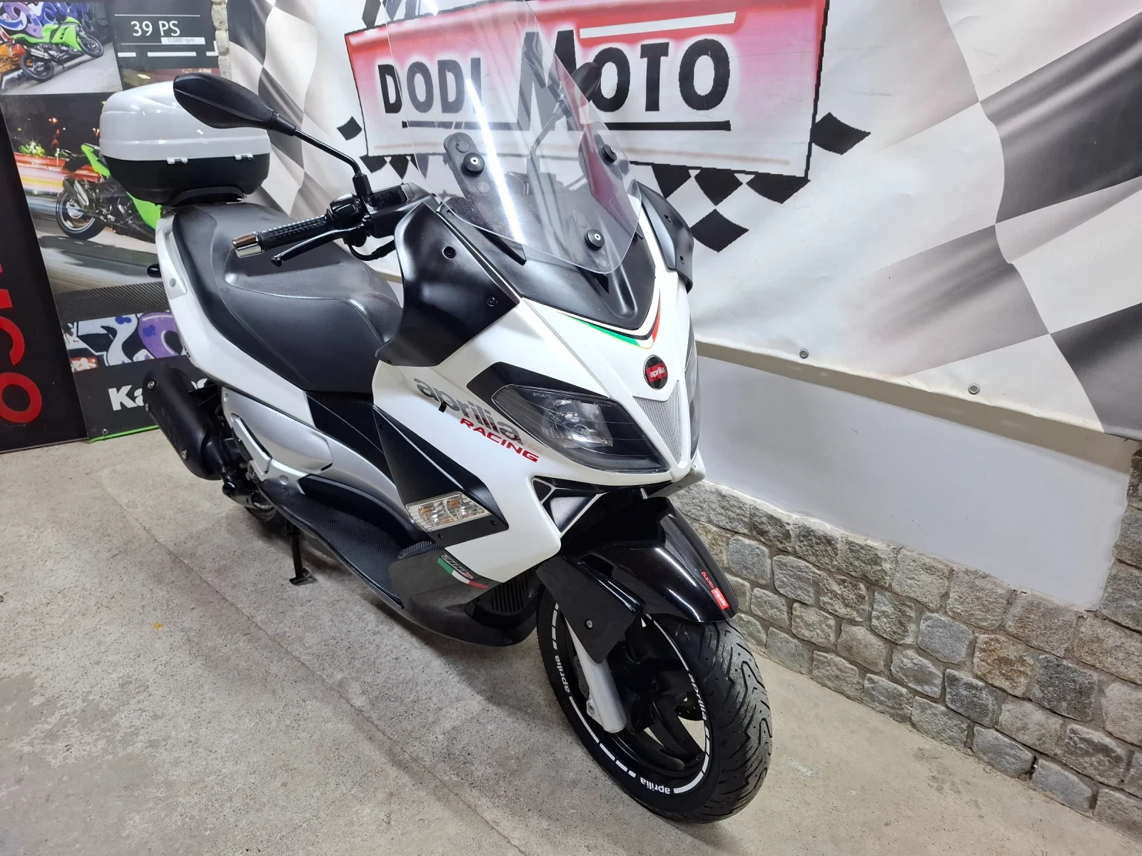 Aprilia Sr Max 300 ie - изображение 7